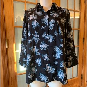 Simply Vera Vera Wang Navy Floral Print Top